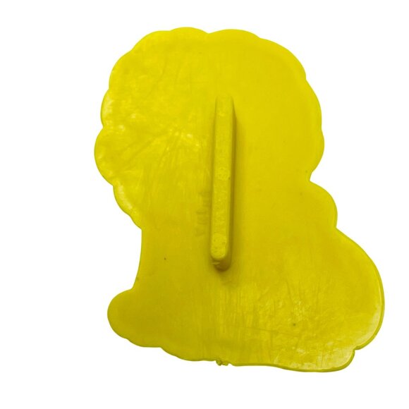 Lion-Shaped Yellow Imprint Cookie Cutter Vintage - Picture 3 of 5